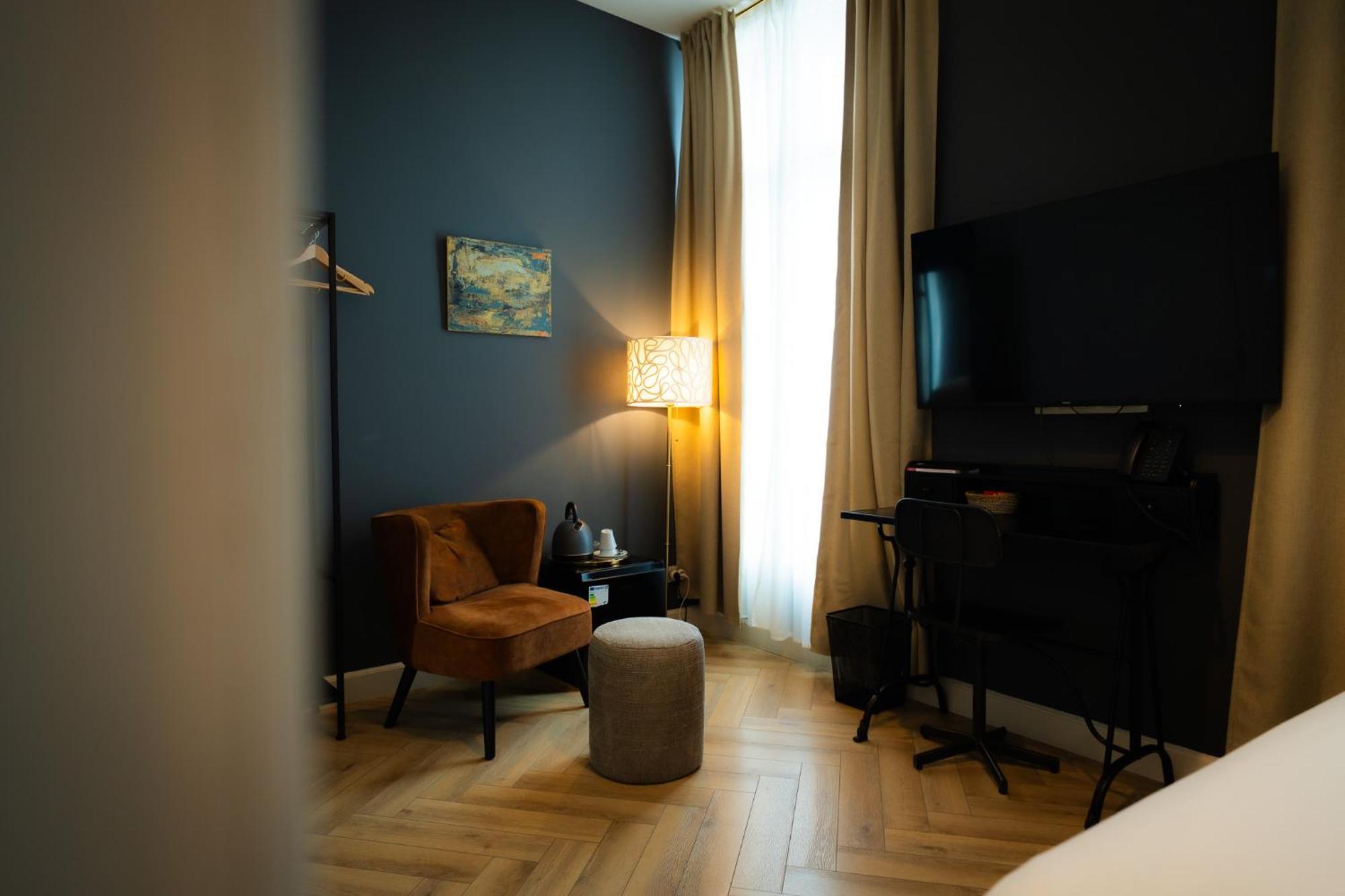 Hotel Grand Place Mons Exterior photo